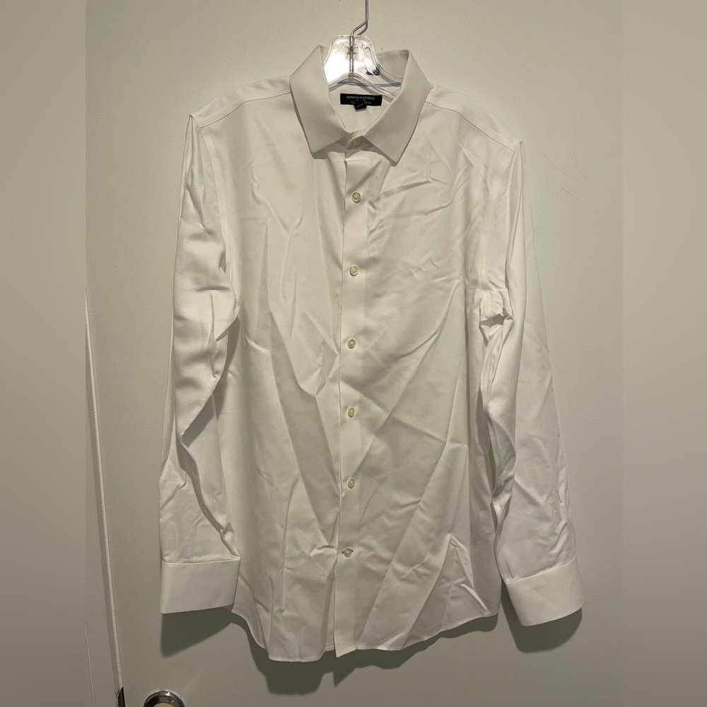 2 Banana Republic White Dress Shirts Classic Button-Down